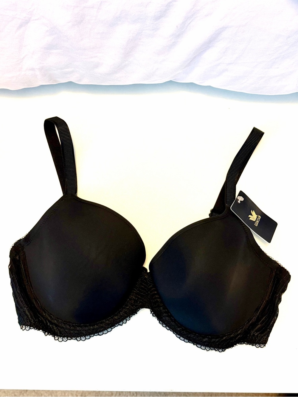NWT La Femme Black Plunge Lace-Trim T-Shirt Bra - Wacoal 36D